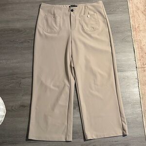 Women’s Tan Pants